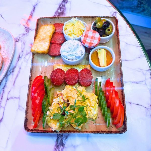 breakfast, brunch, cafe in warrington